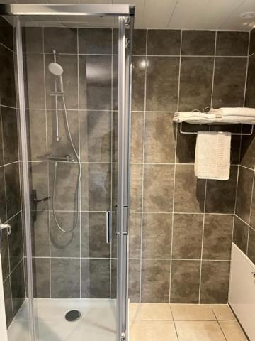 Attrap'Reves Hotel Aspres-sur-Buech ภายนอก รูปภาพ